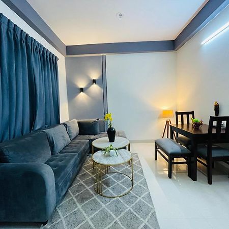 Bedchambers Serviced Apartment, Medicity Γκουργκάον Εξωτερικό φωτογραφία