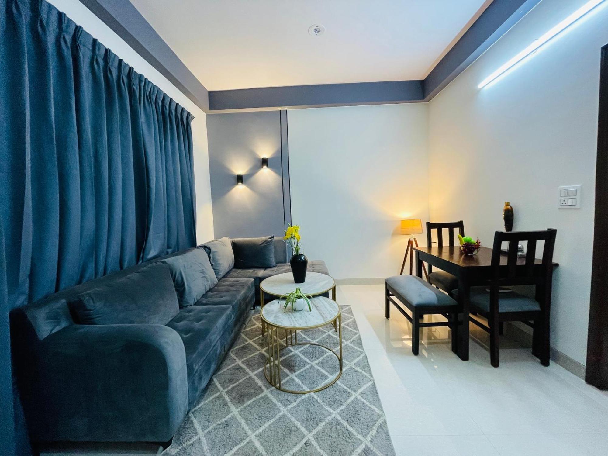 Bedchambers Serviced Apartment, Medicity Γκουργκάον Εξωτερικό φωτογραφία