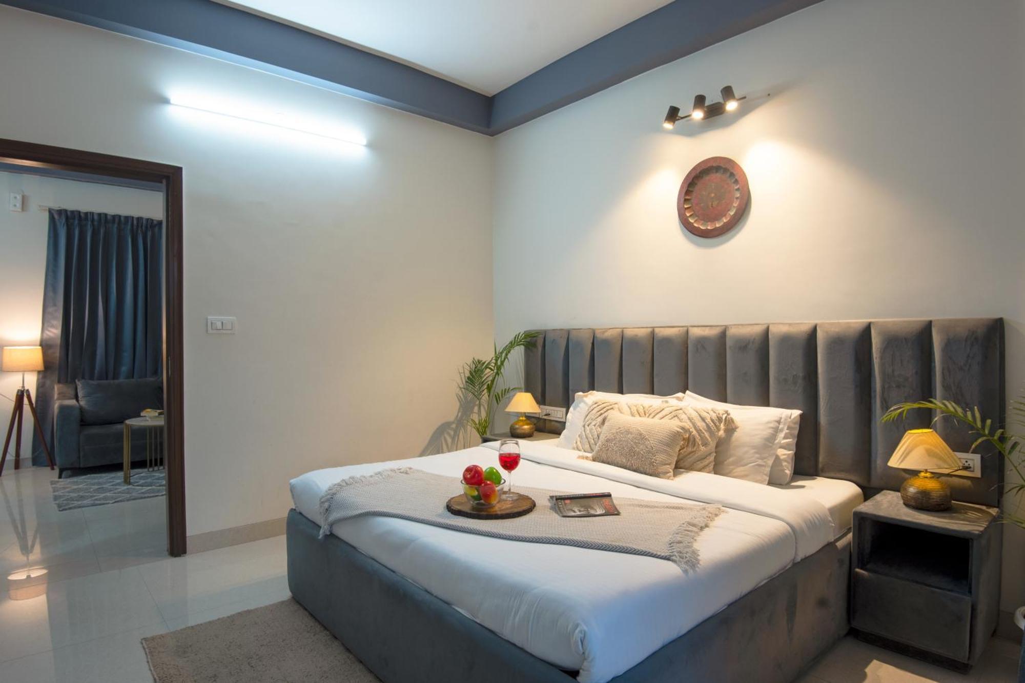 Bedchambers Serviced Apartment, Medicity Γκουργκάον Εξωτερικό φωτογραφία